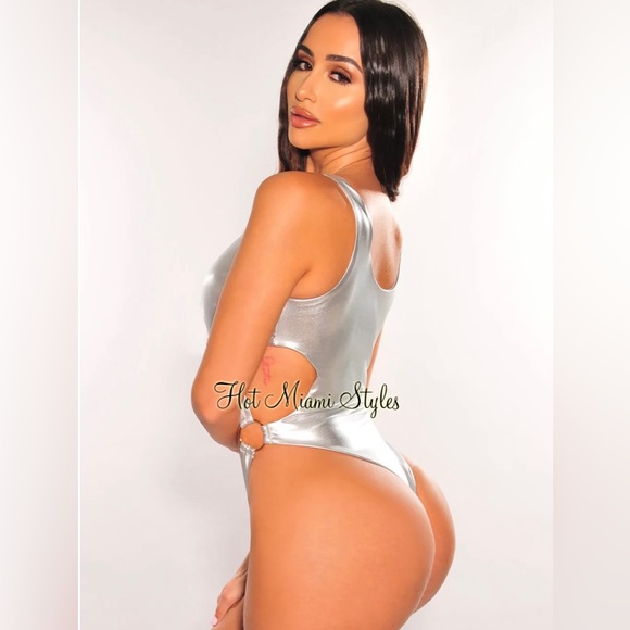 SILVER METALLIC O-RING CUT OUT HIGH CUT SWIMSUIT - Picture 3 of 3